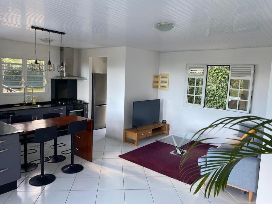 Les Terrasses De Maelle - Jolie Villa F4 Vue Mer Riviere-Salee Eksteriør bilde